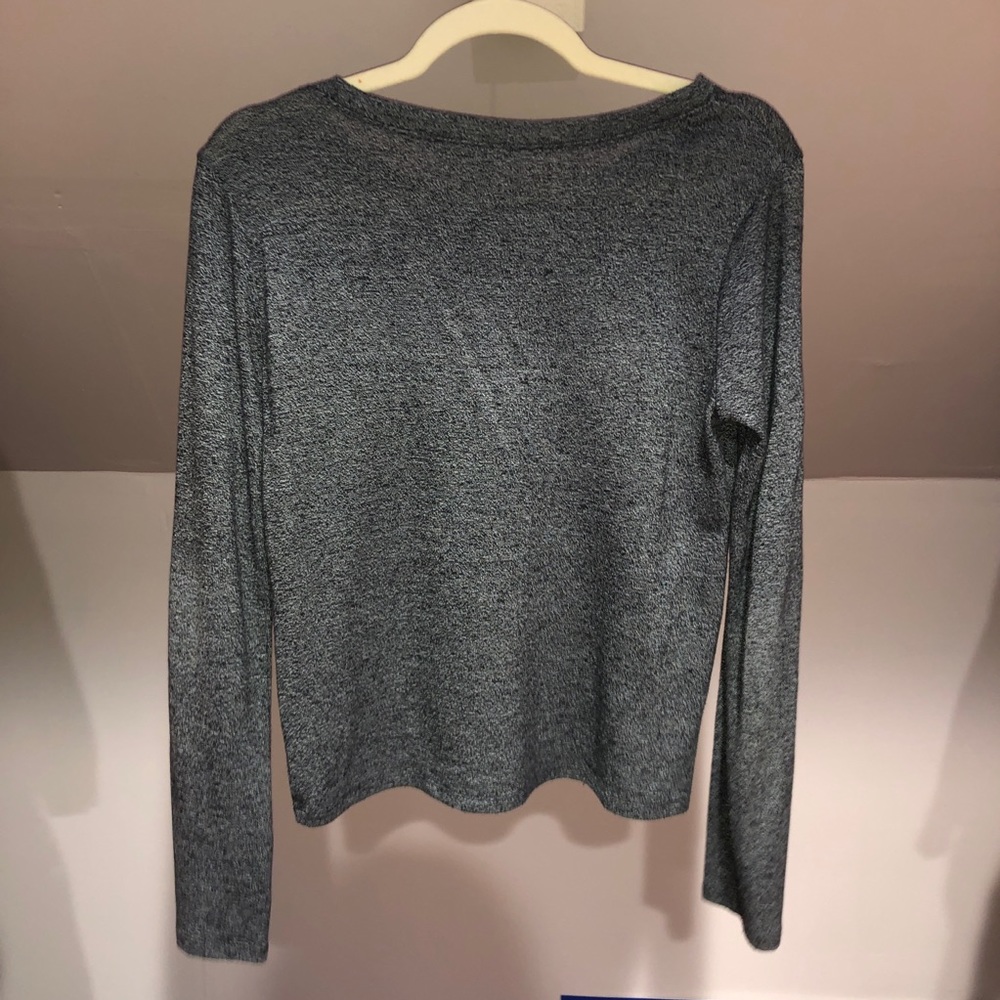 basic long sleeve - Picture 2 of 2